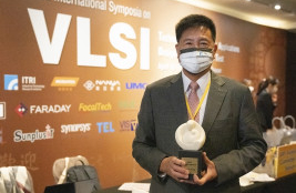 9001cc金沙以诚为本光电董事长彭双浪荣获潘文渊文教基金会 ERSO Award